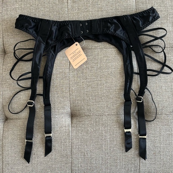 NWT! Agent Provocateur Garter Belt Suspenders Zsi Zsi Black Size 4 (L) - Picture 7 of 9
